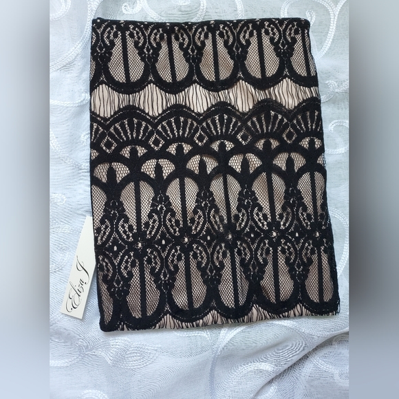 ELIZA J Black & Nude Lace Dress.  SZ. 8.  Stunning. Lined - Picture 2 of 14